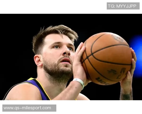 东契奇盛赞八村塁贡献巨大称其是球队胜利的重要支柱